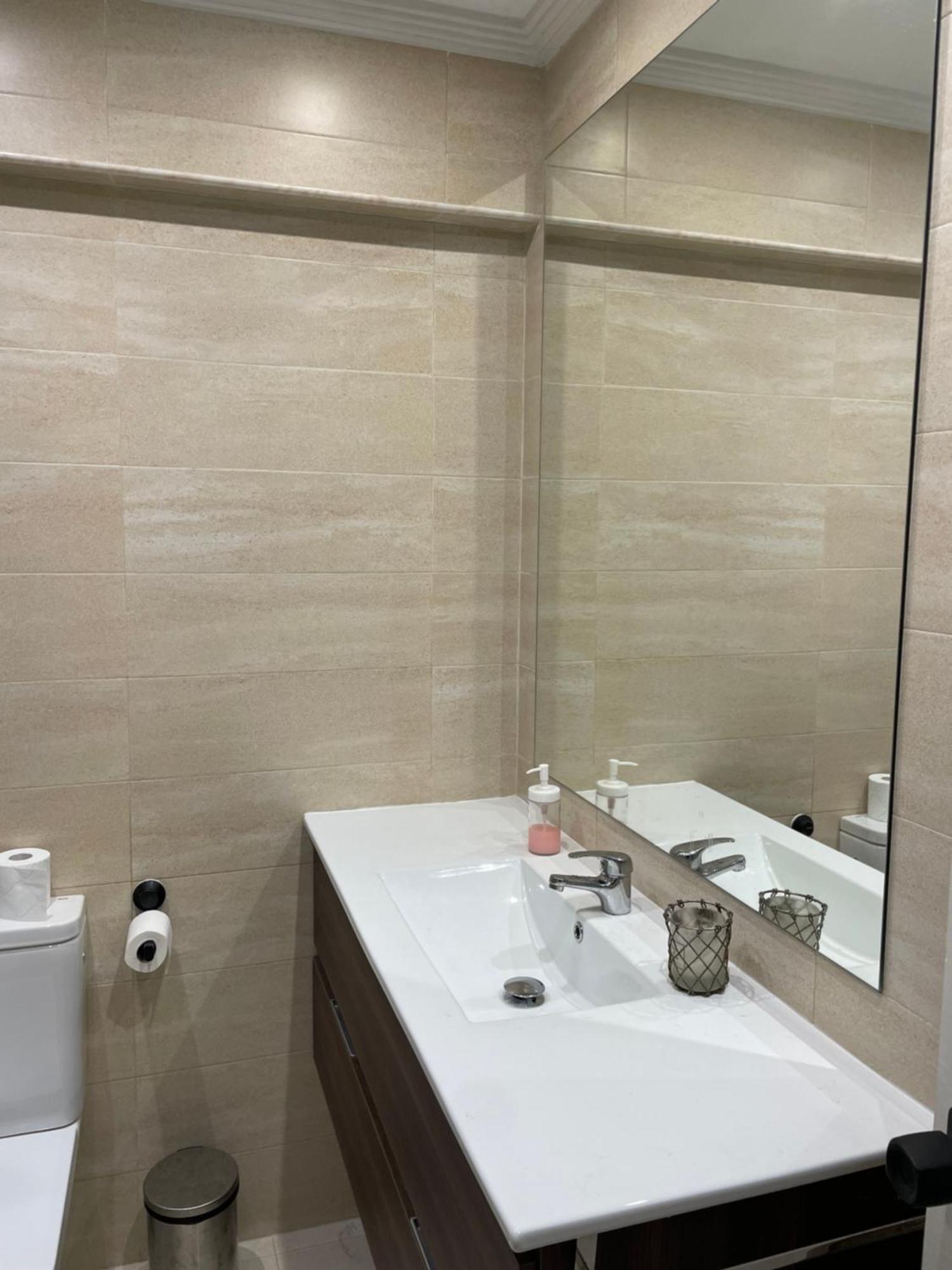 En Getxo. Cercano Al Puerto Viejo Apartamento