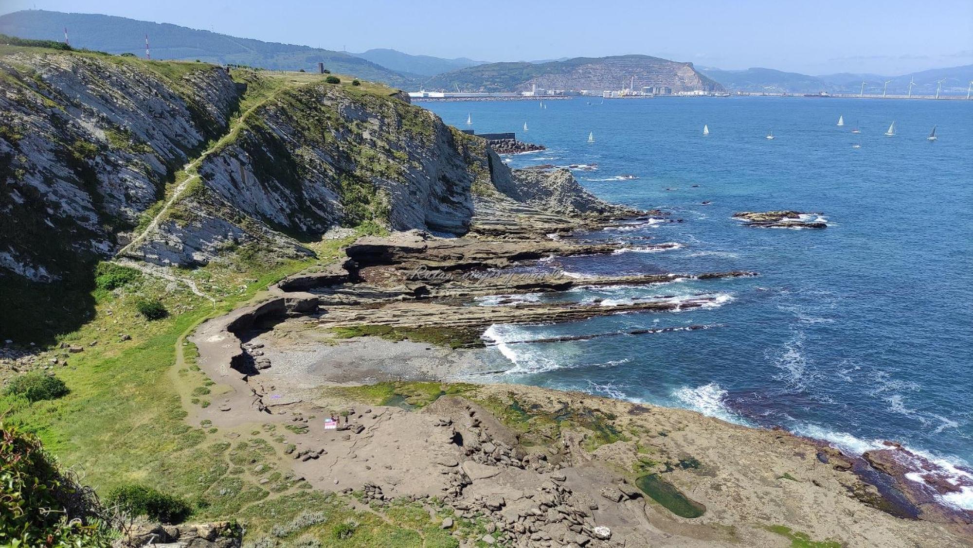 En Getxo. Cercano Al Puerto Viejo Apartamento
